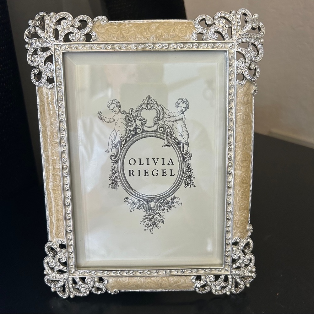 Olivia Riegel pearl enamel diamond picture frame NWOT Fits 5x7 photo